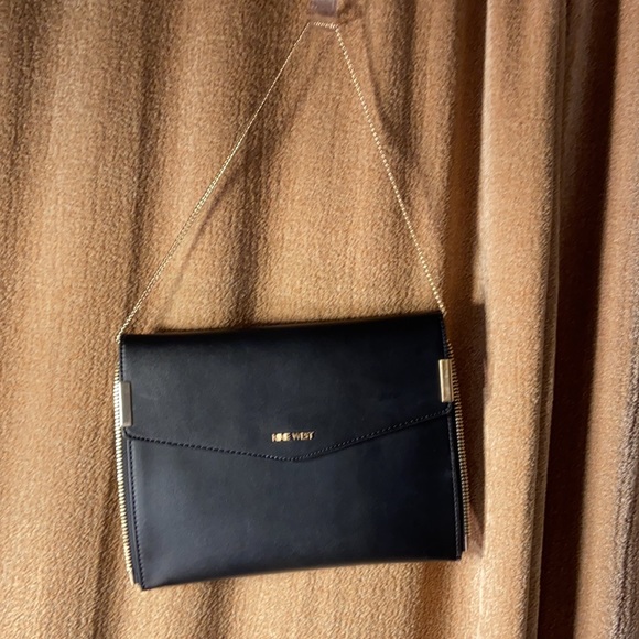 Nine West purses w/detached bag - Picture 5 of 12